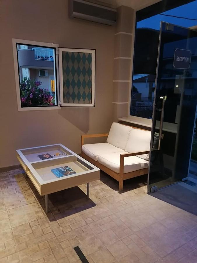 Pfaffenhofen Appartement Vrasná Buitenkant foto